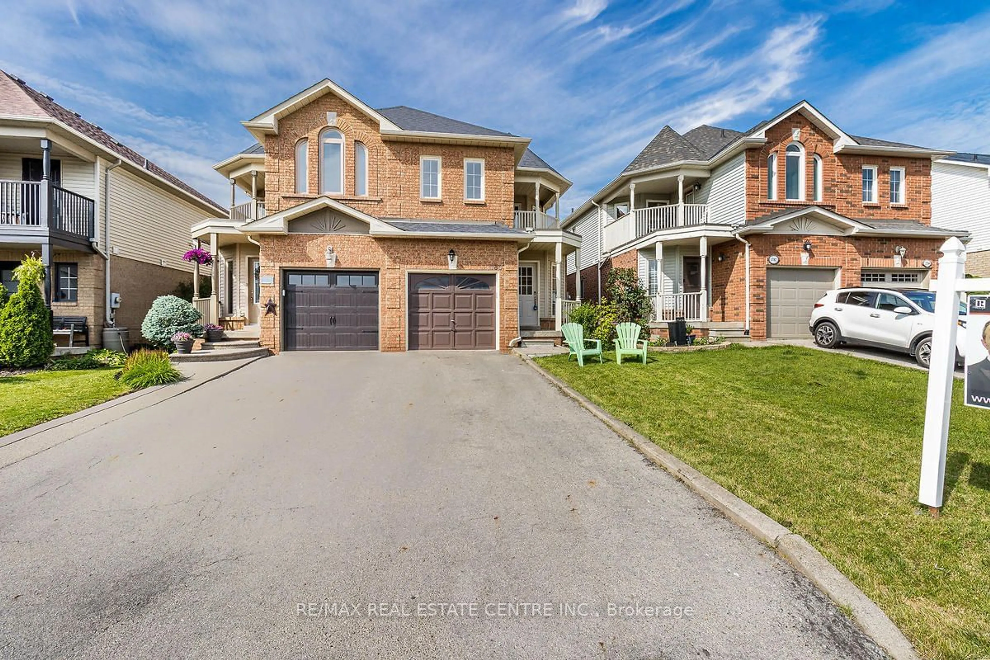 Frontside or backside of a home, the street view for 1780 Lampman Ave, Burlington Ontario L7L 6K7