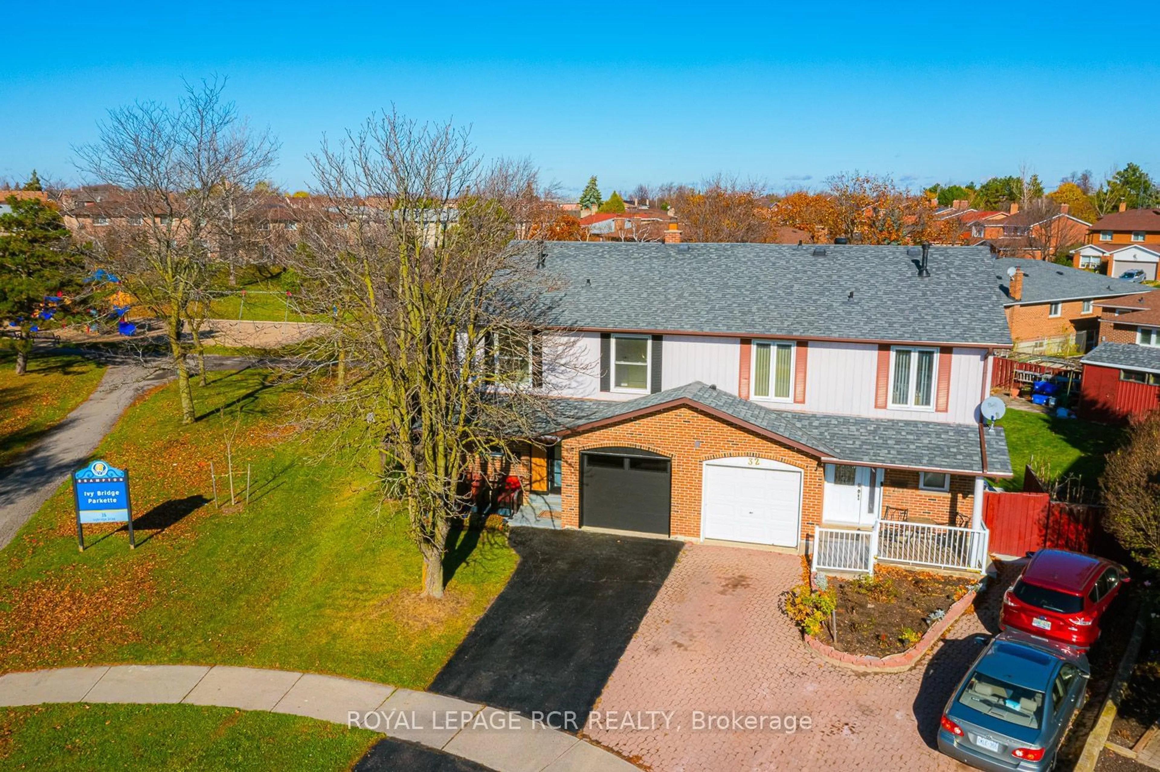 A pic from exterior of the house or condo, the fenced backyard for 34 Ivybridge Dr, Brampton Ontario L6V 2X2