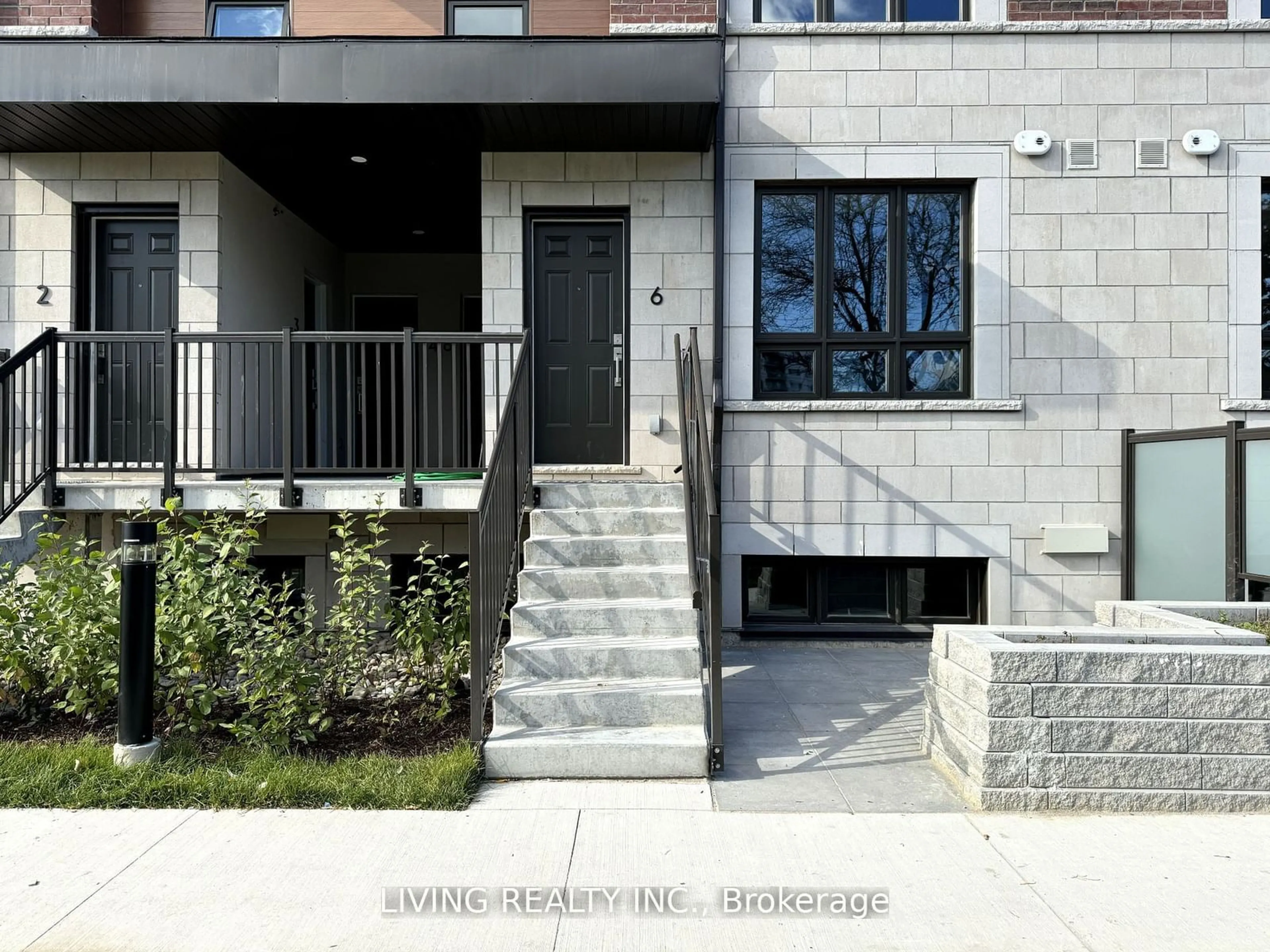 Home with brick exterior material for 4015 Hickory Dr #TH06, Mississauga Ontario L4W 1L1