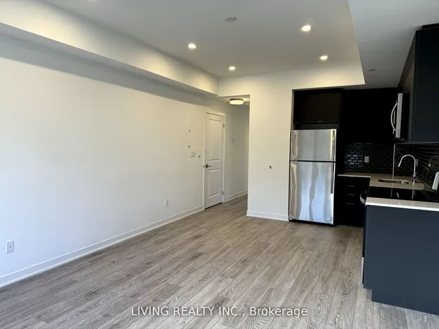 Additional property image - 4015 Hickory Dr Unit TH06