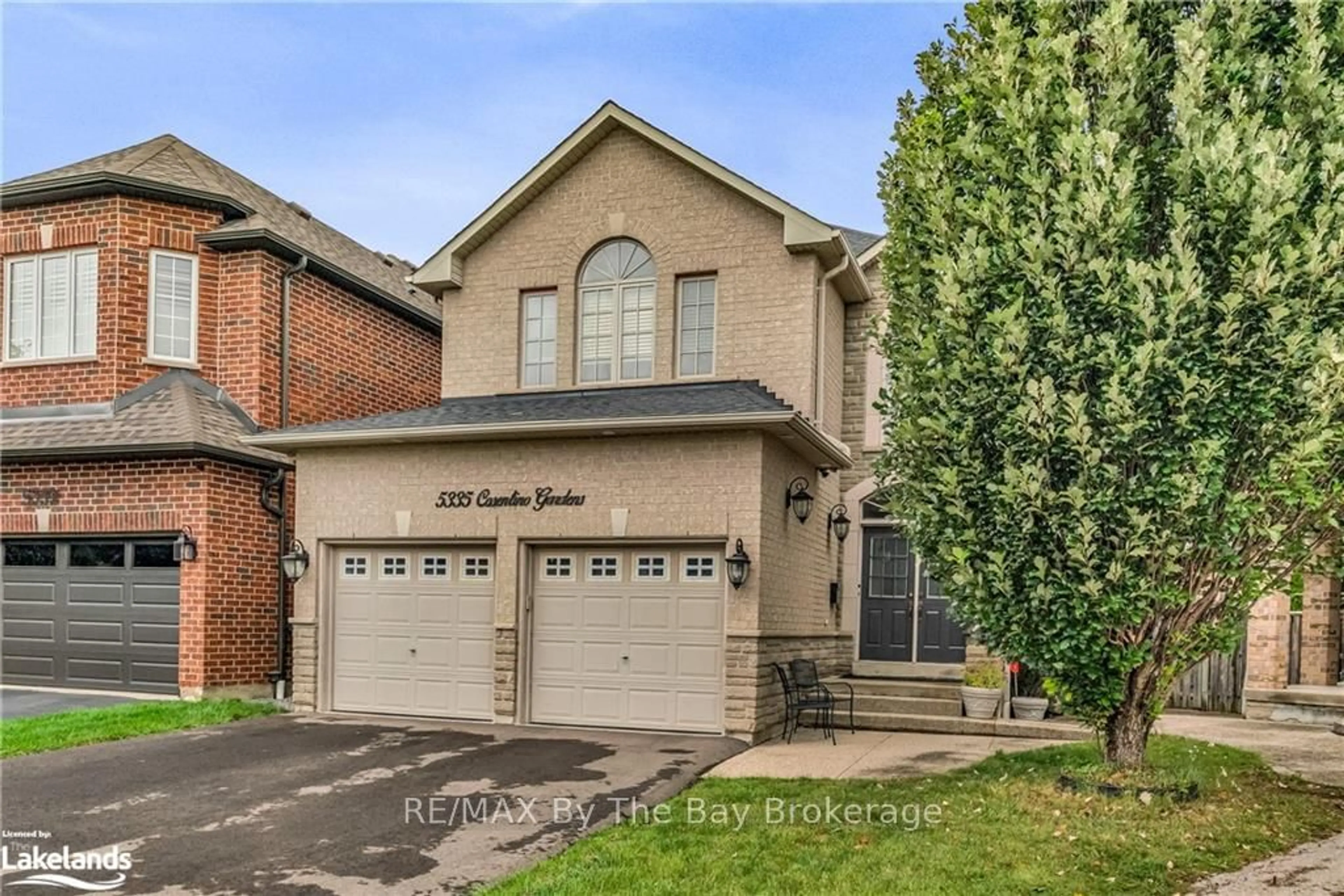 Frontside or backside of a home, cottage for 5335 COSENTINO Gdns, Mississauga Ontario L4Z 3Z3