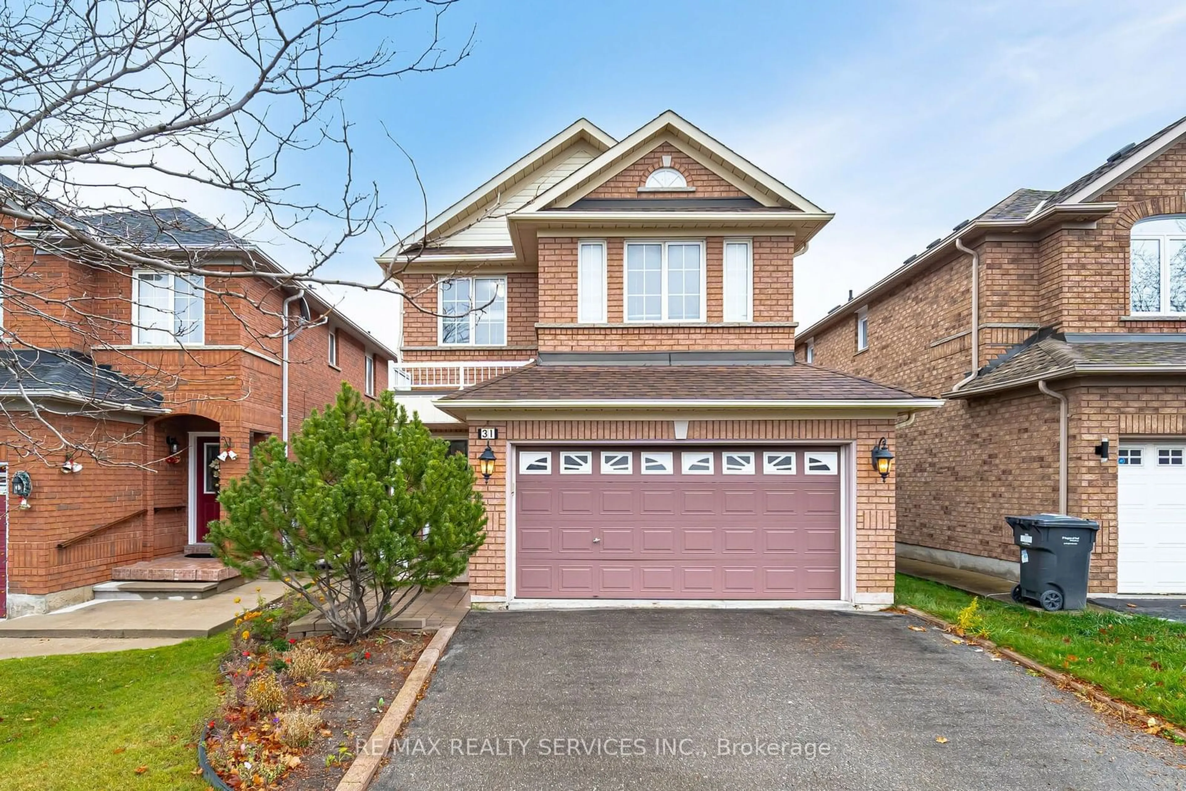 Home with brick exterior material for 31 Olympia Cres, Brampton Ontario L6X 4W1