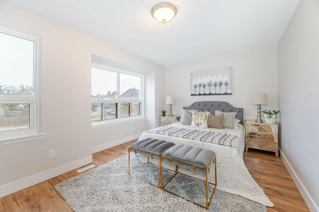 Additional property image - 8 Guildford Cres Unit 8