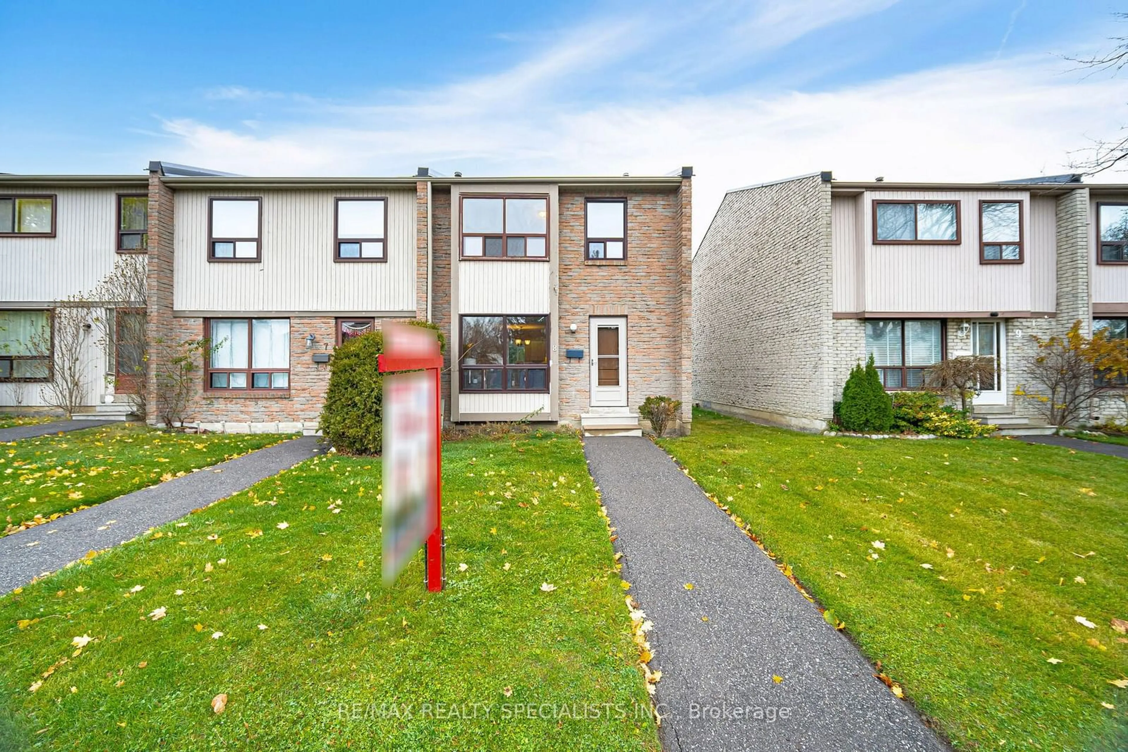 A pic from exterior of the house or condo, the street view for 8 Guildford Cres #8, Brampton Ontario L6S 3K2