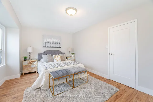 Additional property image - 8 Guildford Cres Unit 8