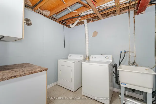 Additional property image - 8 Guildford Cres Unit 8