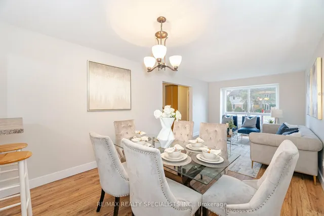 Additional property image - 8 Guildford Cres Unit 8