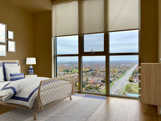 Additional property image - 75 Eglinton Ave Unit 2307