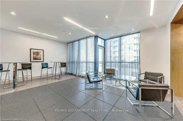 Additional property image - 75 Eglinton Ave Unit 2307
