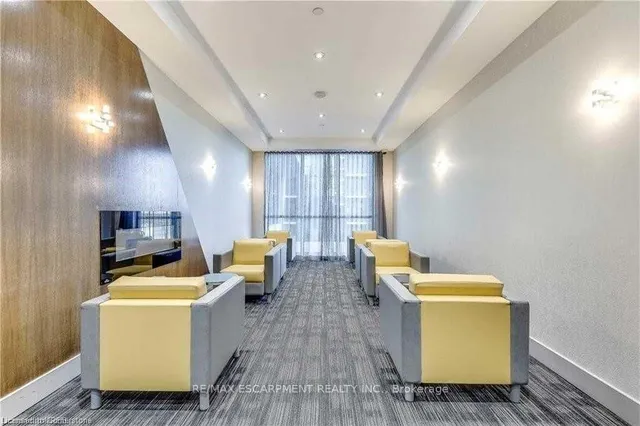Additional property image - 75 Eglinton Ave Unit 2307