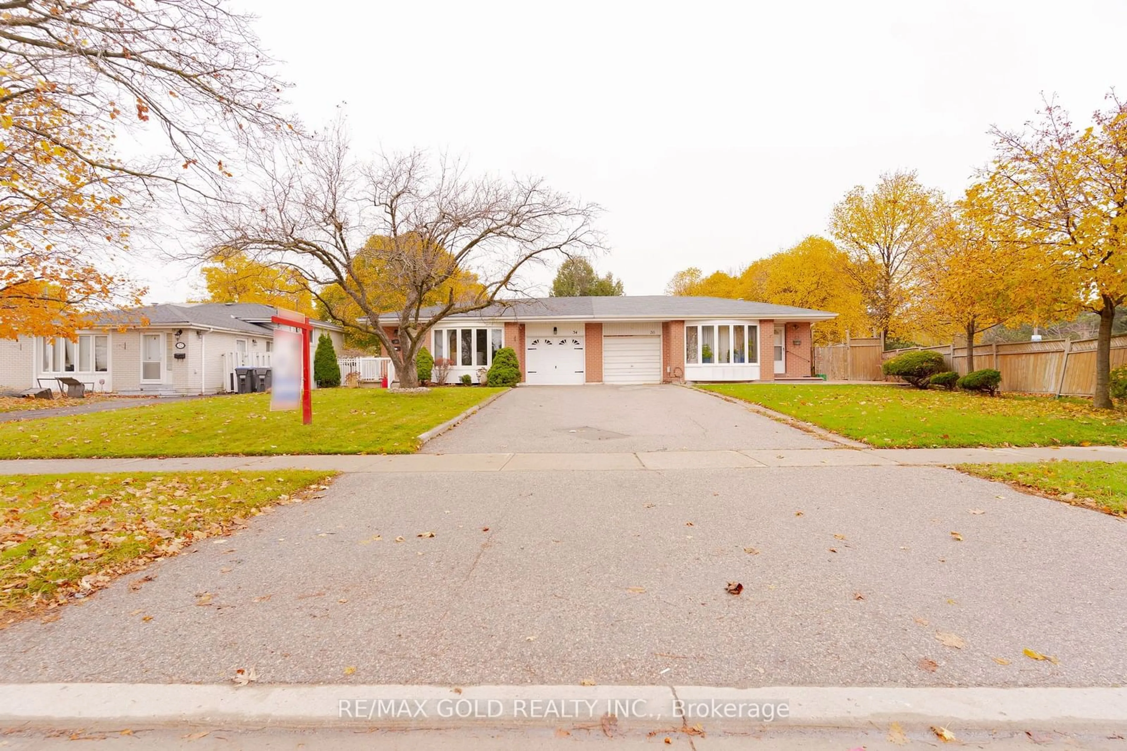 A pic from exterior of the house or condo, the street view for 34 Dearbourne Blvd, Brampton Ontario L6T 1J6