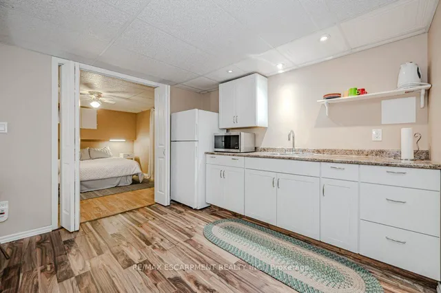 Additional property image - 957 Sanford Dr