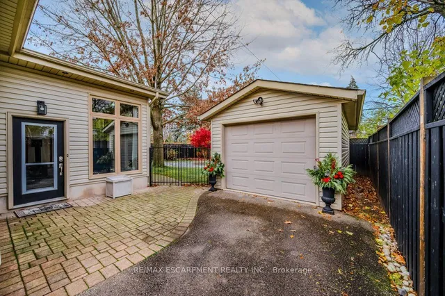 Additional property image - 957 Sanford Dr