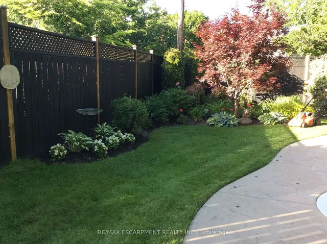 Additional property image - 957 Sanford Dr