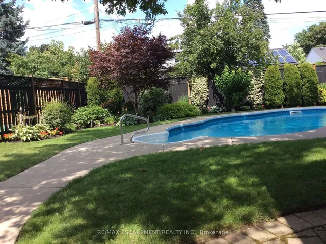Additional property image - 957 Sanford Dr