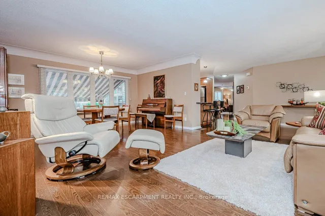 Additional property image - 957 Sanford Dr