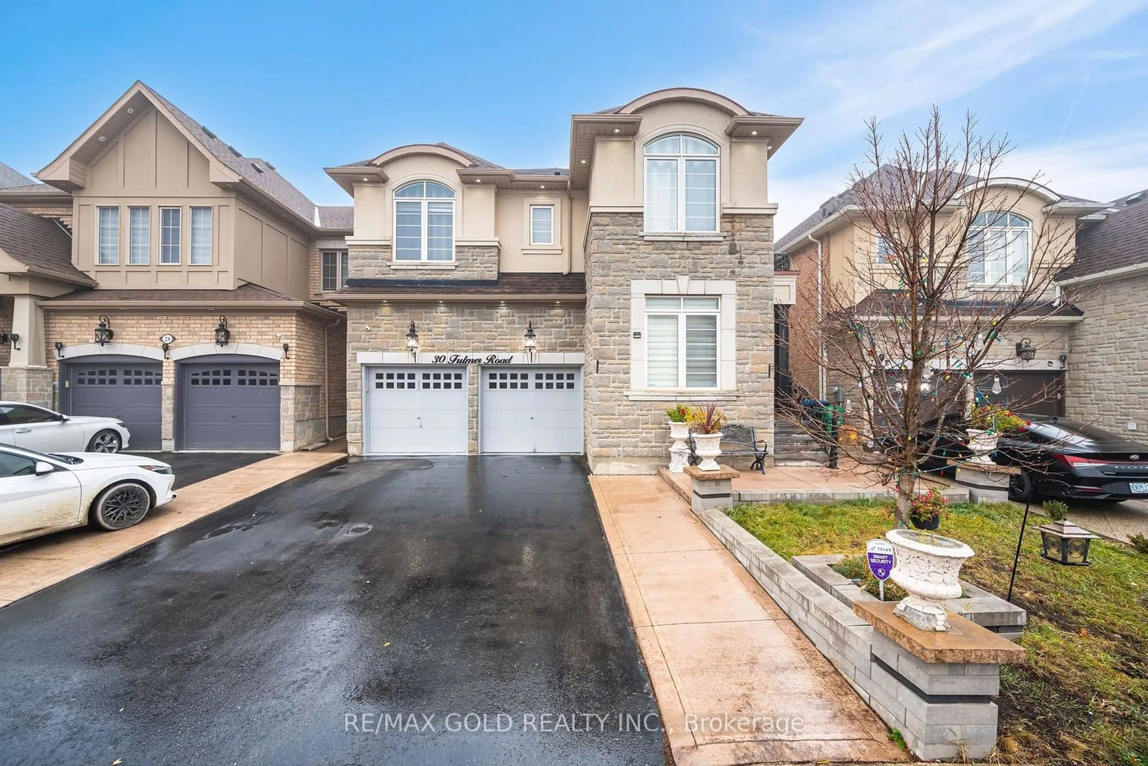 Frontside or backside of a home, the street view for 30 Fulmer Rd, Brampton Ontario L7A 4L9