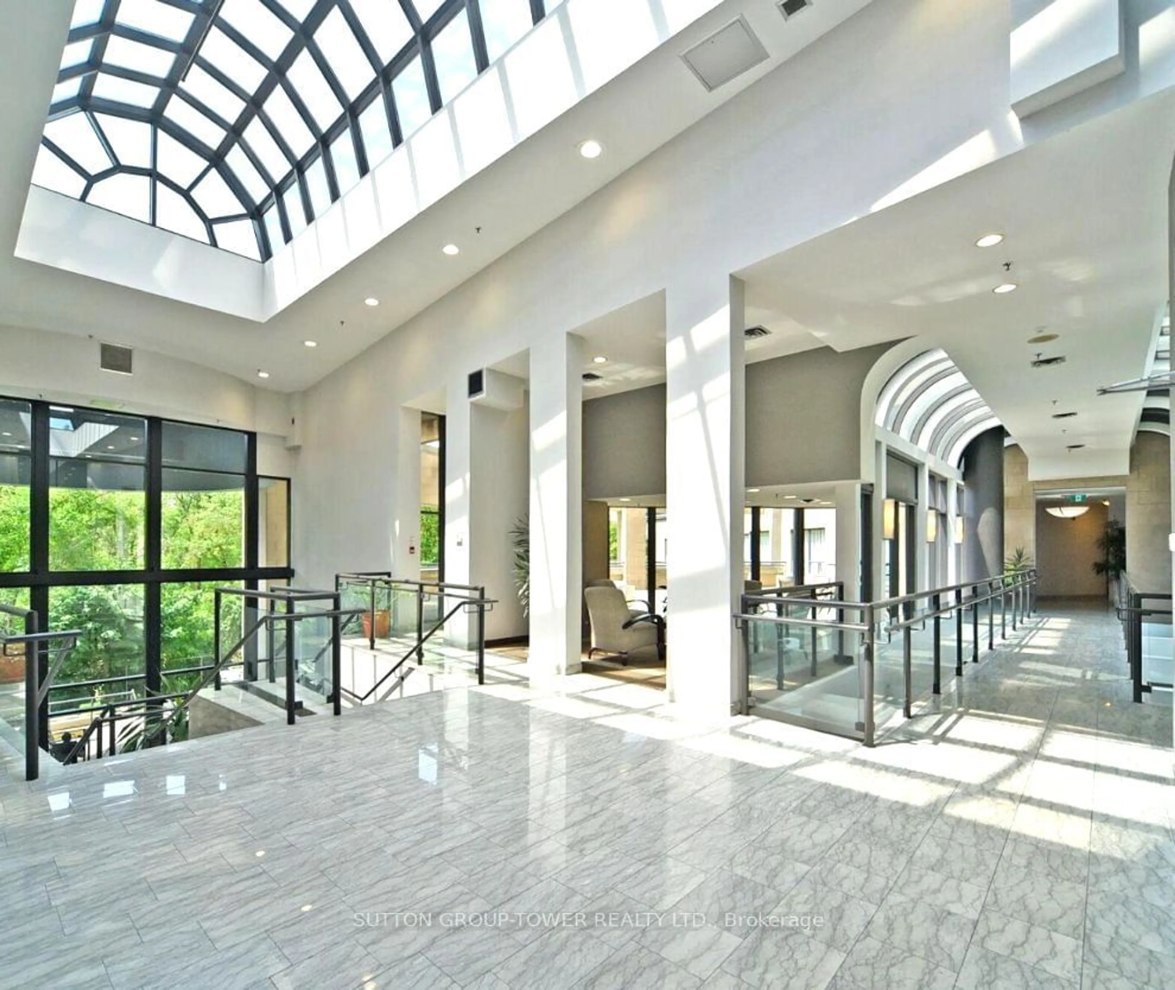 Indoor lobby, ceramic floors for 3 Hickory Tree Rd #707, Toronto Ontario M9N 3W5