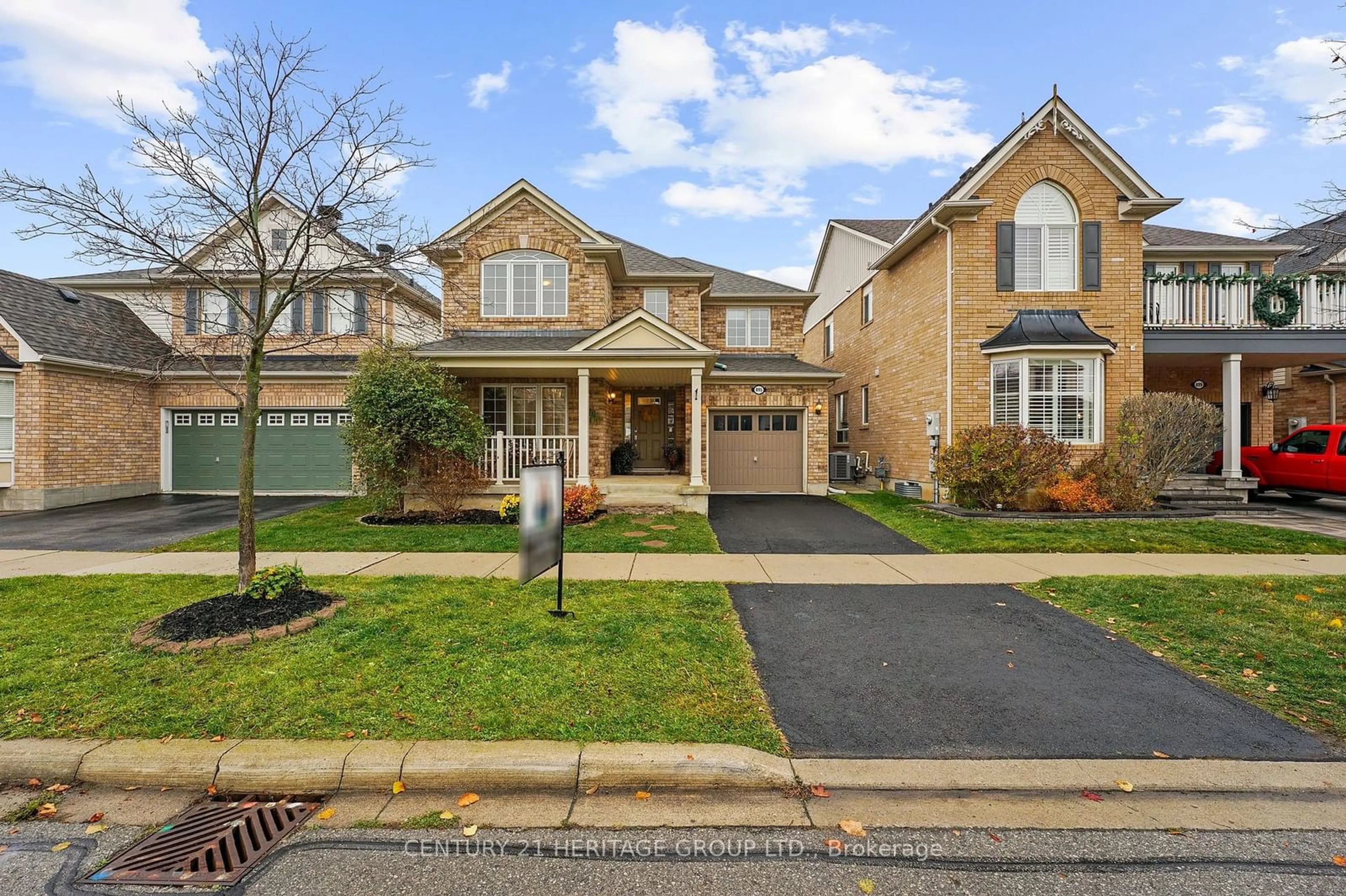 Frontside or backside of a home, the street view for 895 Bessy Tr, Milton Ontario L9T 0A6