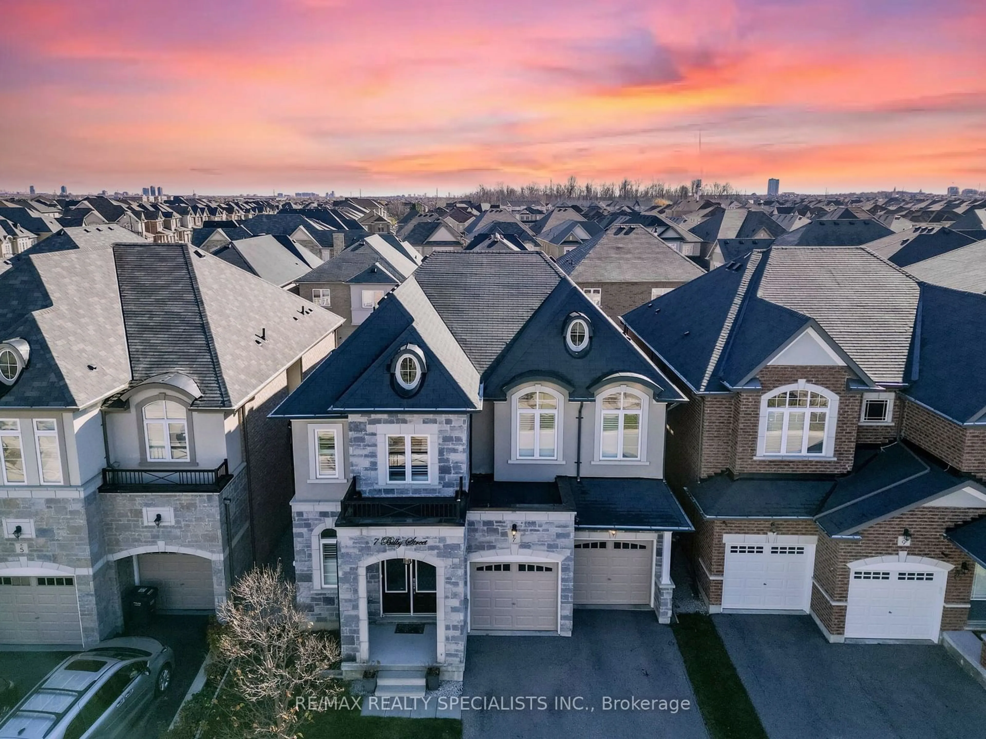 Frontside or backside of a home, the street view for 7 Bilby St, Brampton Ontario L7A 4K3