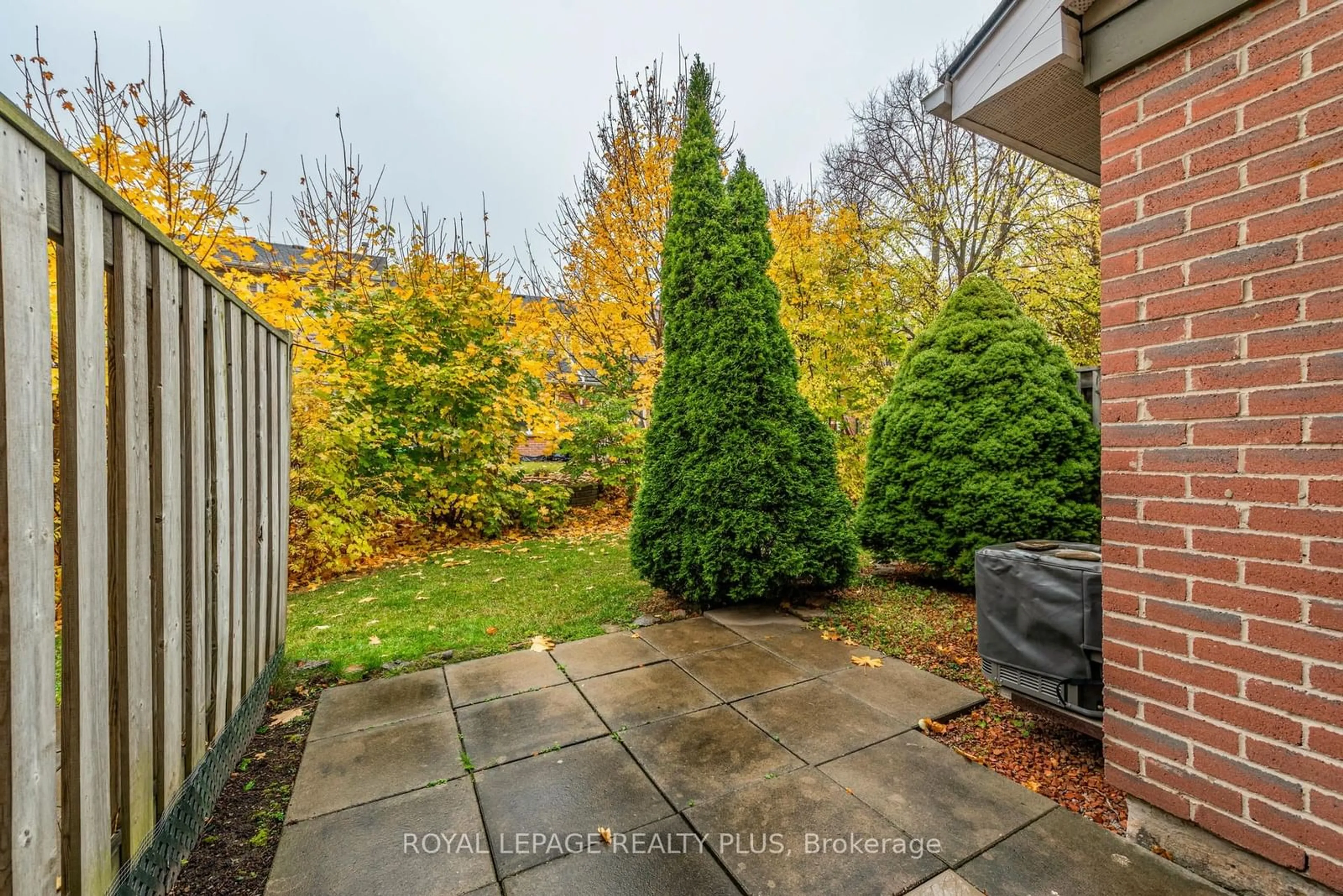 Patio, the fenced backyard for 3079 Fifth Line #75, Mississauga Ontario L5L 3T1