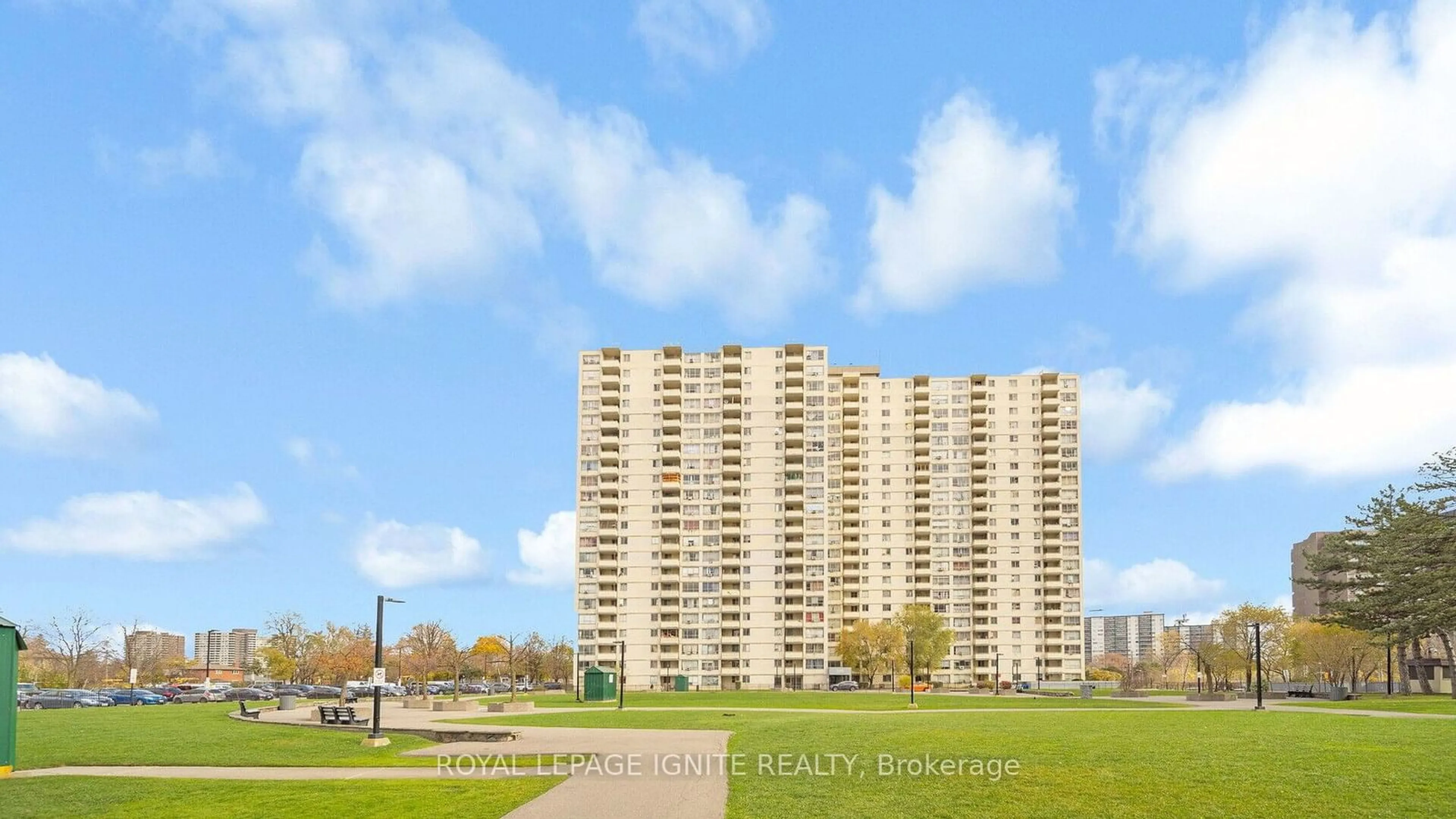 A pic from exterior of the house or condo, the front or back of building for 320 Dixon Rd #810, Toronto Ontario M9R 1S8