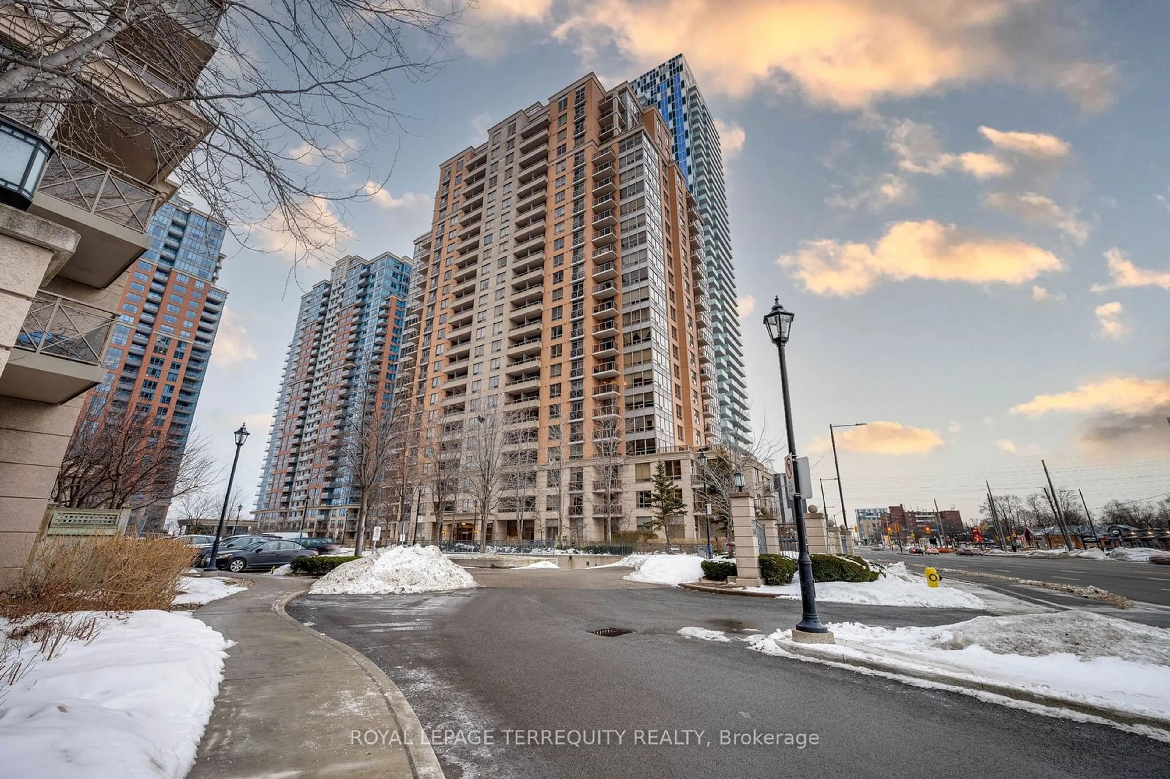 A pic from exterior of the house or condo, the street view for 5233 Dundas St #524, Toronto Ontario M9B 6M1