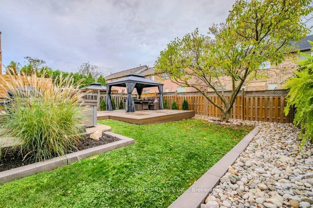 Additional property image - 633 Amelia Cres