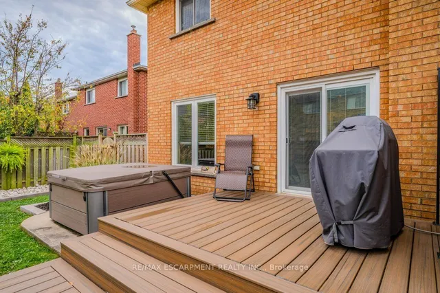 Additional property image - 633 Amelia Cres