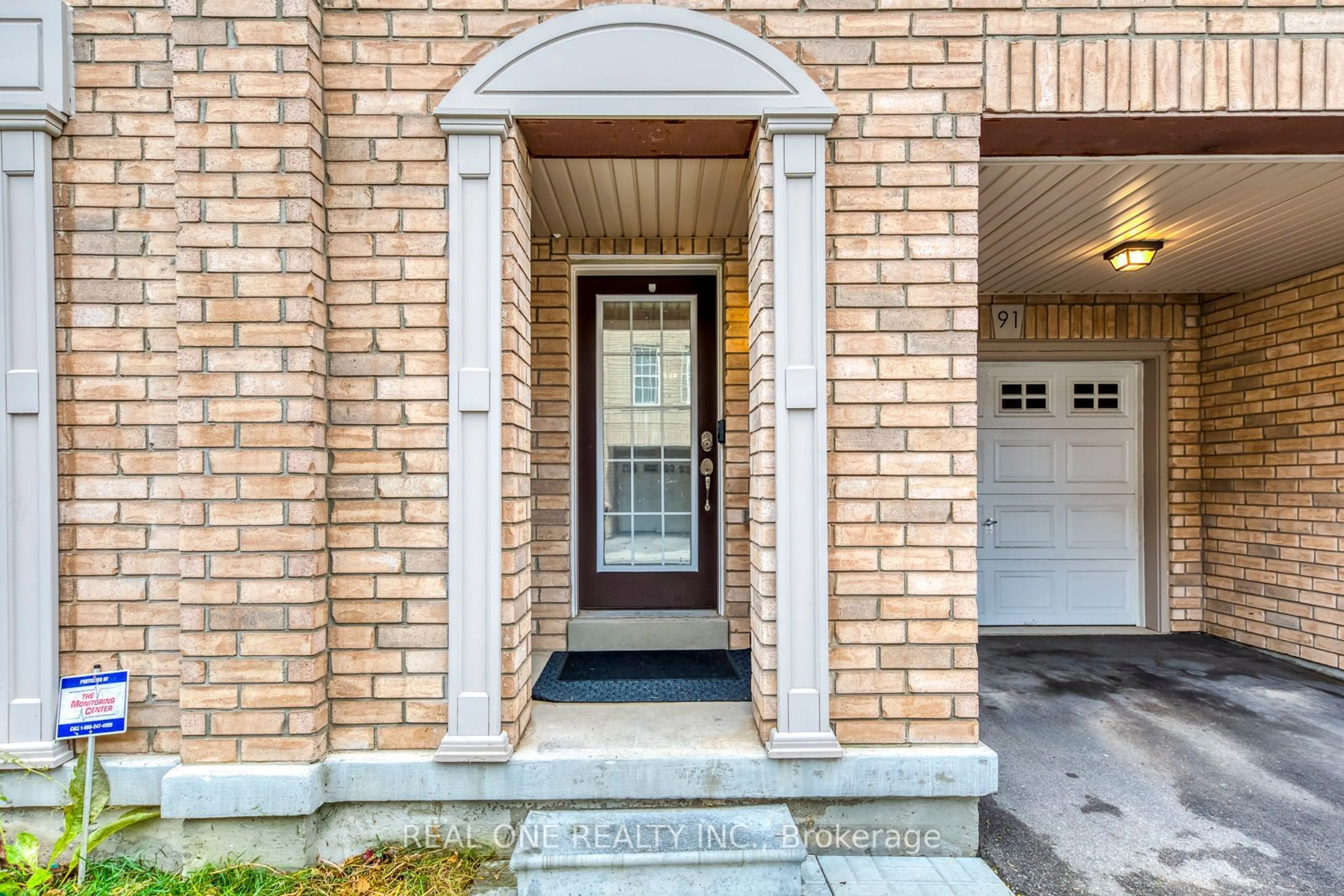 Home with brick exterior material for 2280 Baronwood Dr #91, Oakville Ontario L6M 0K4