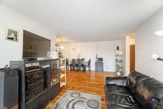 Additional property image - 25 Kensington Rd Unit 1407