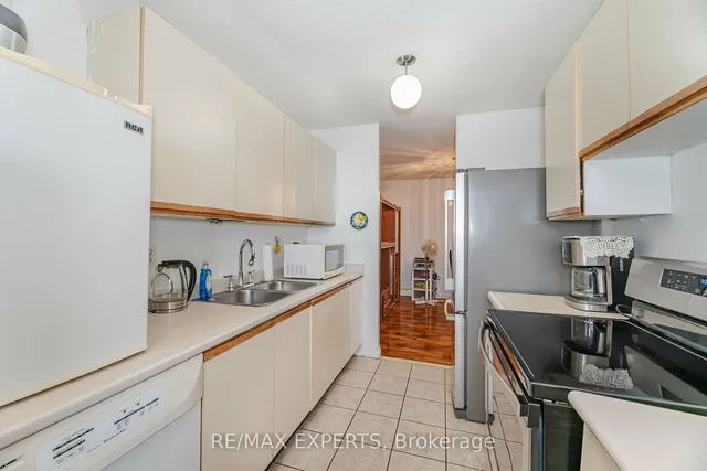 Additional property image - 25 Kensington Rd Unit 1407