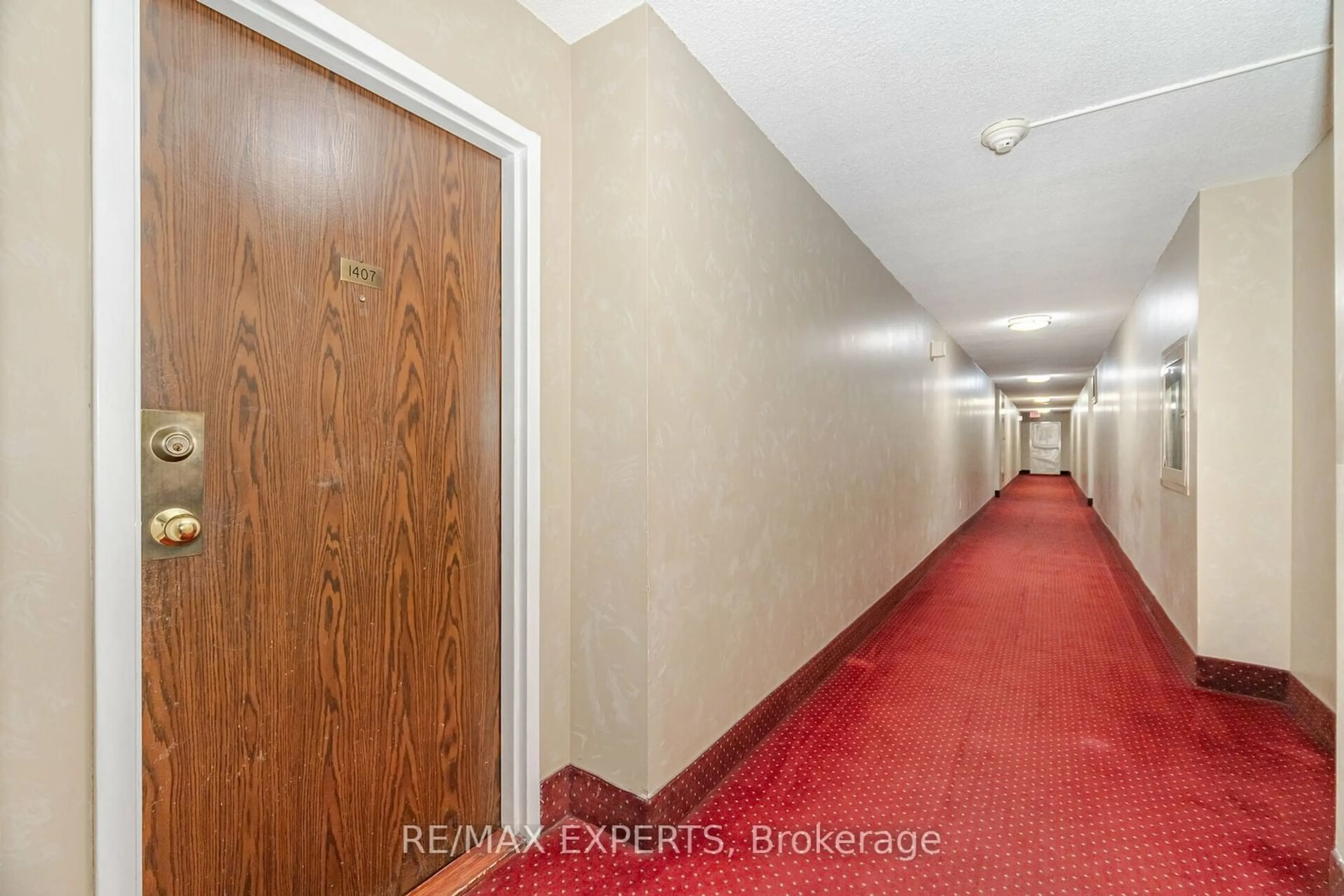 Indoor foyer, unknown floor for 25 Kensington Rd #1407, Brampton Ontario L6T 3W8