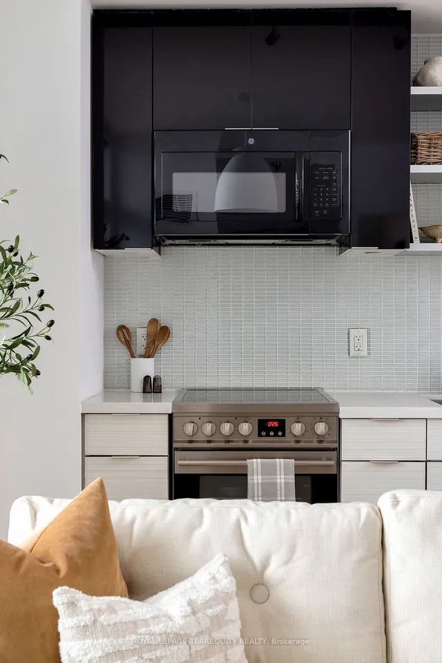 Additional property image - 33 Shore Breeze Dr Unit 3401