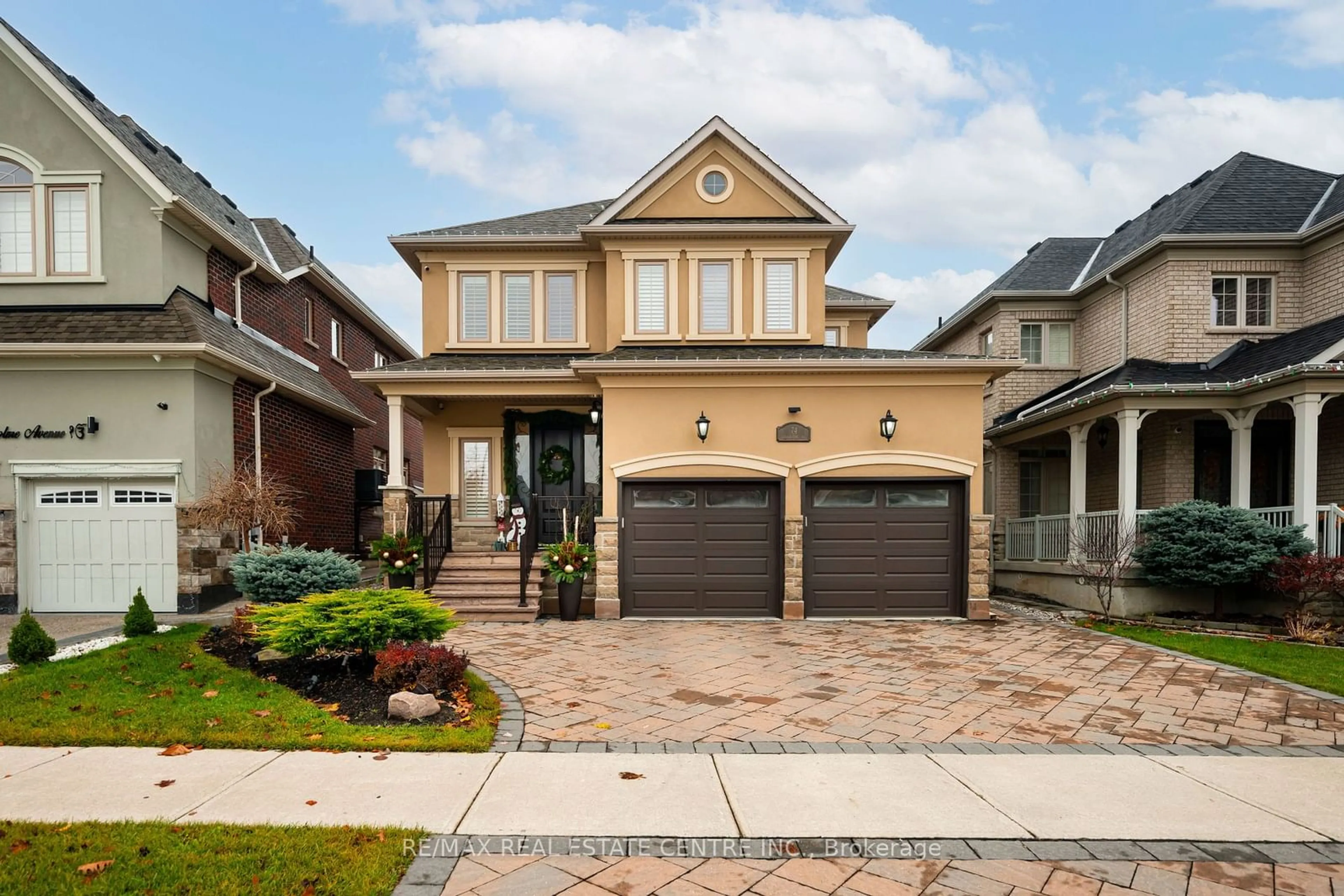 Home with brick exterior material for 74 Cedarholme Ave, Caledon Ontario L7C 3T1