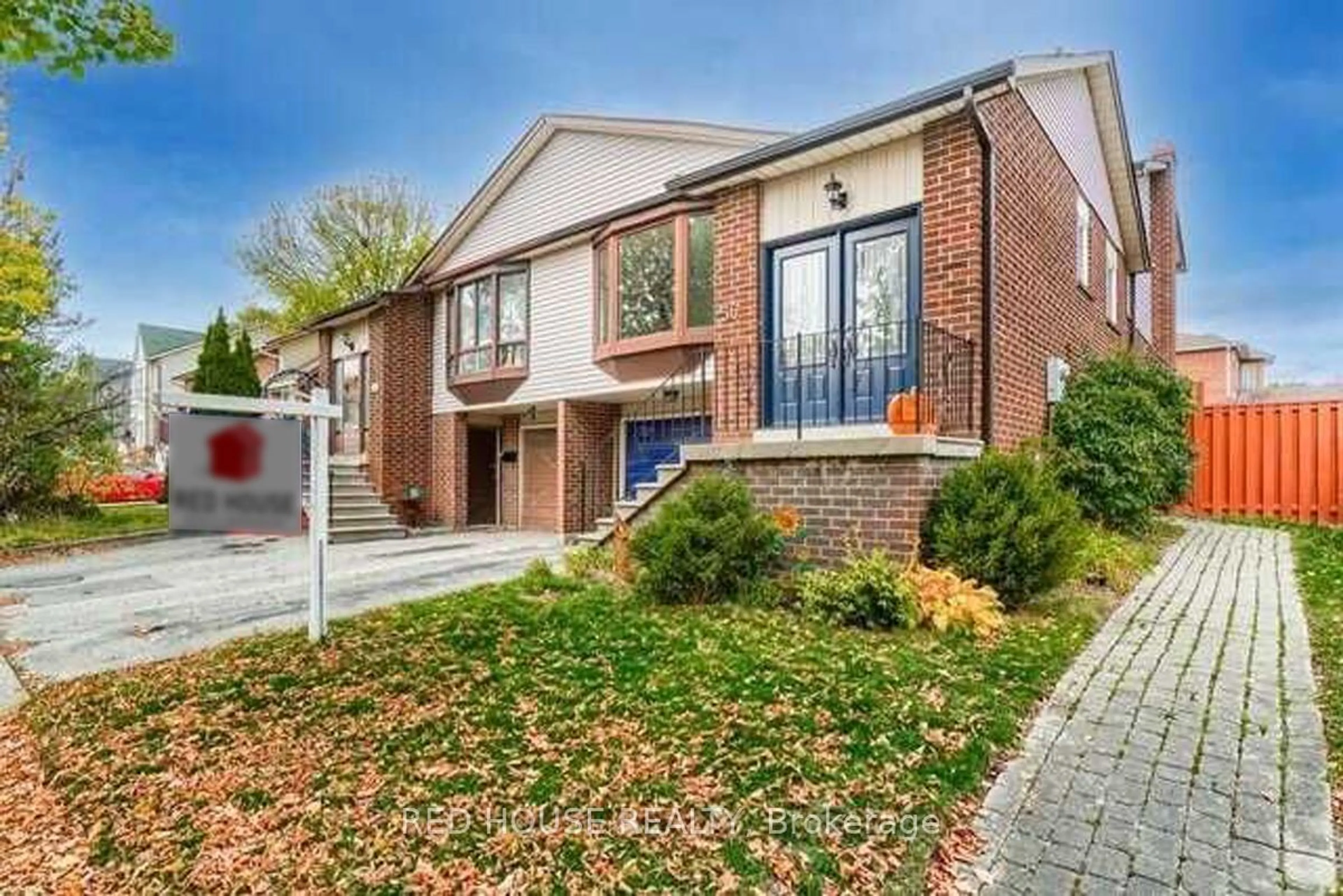 Home with brick exterior material for 36 Mount Pleasant Dr, Brampton Ontario L6Z 1K2