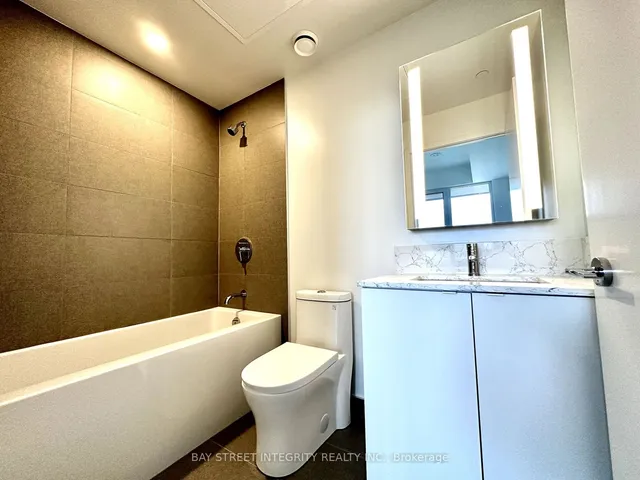Additional property image - 270 Dufferin St Unit 1018