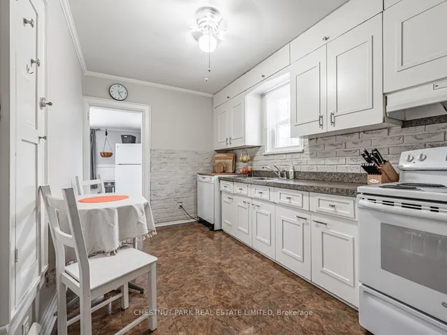 Additional property image - 207 Pellatt Ave