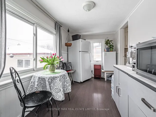 Additional property image - 207 Pellatt Ave
