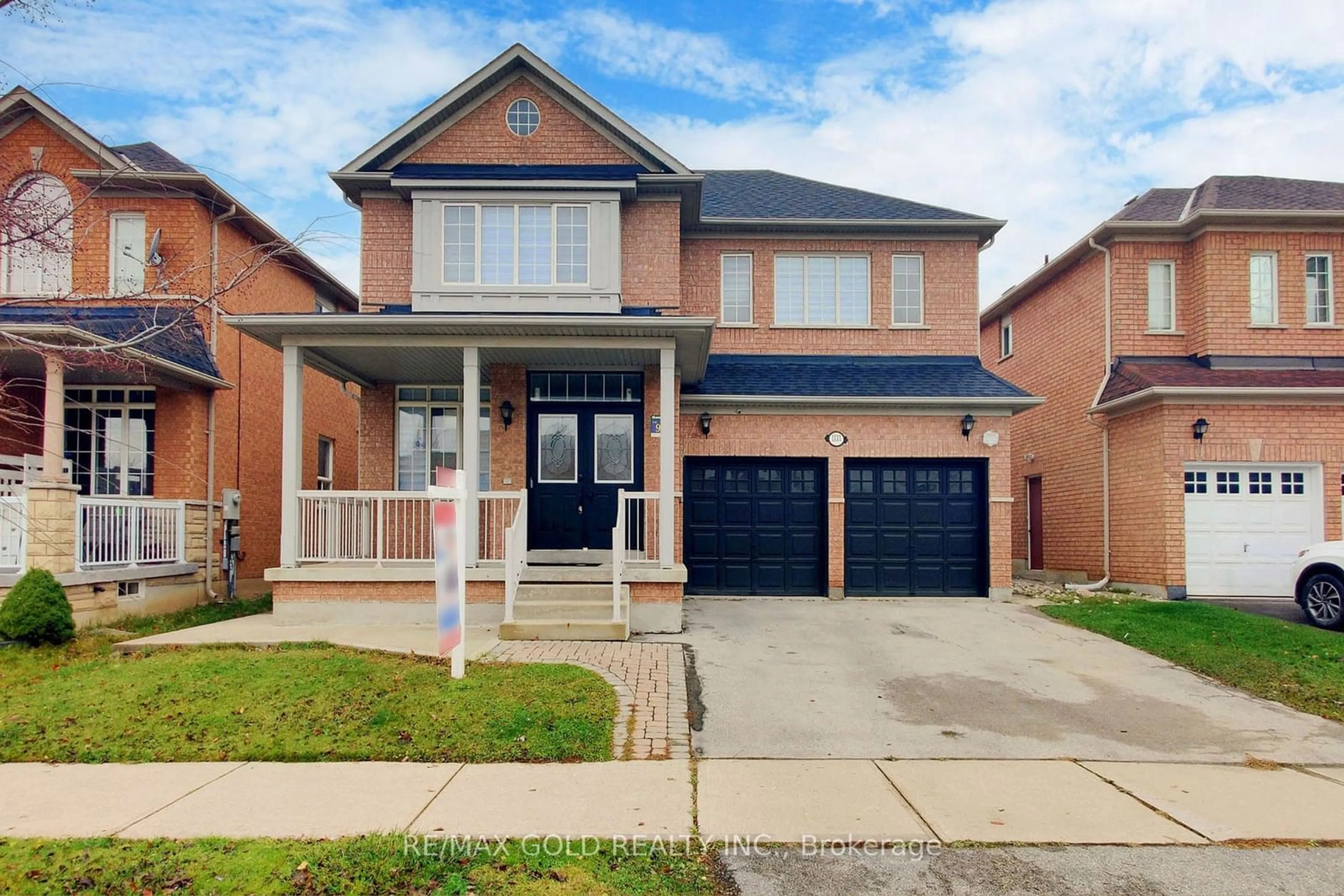 Home with brick exterior material for 1131 Woodward Ave, Milton Ontario L9T 5Y5