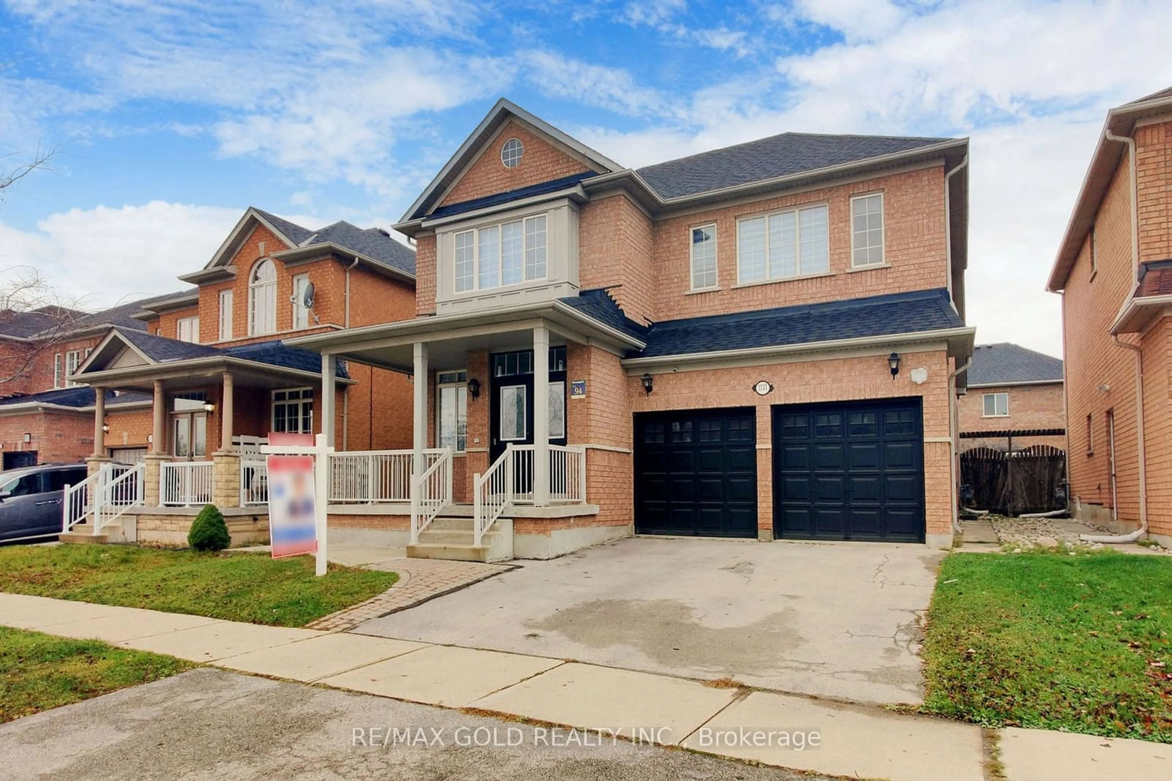 Home with brick exterior material for 1131 Woodward Ave, Milton Ontario L9T 5Y5