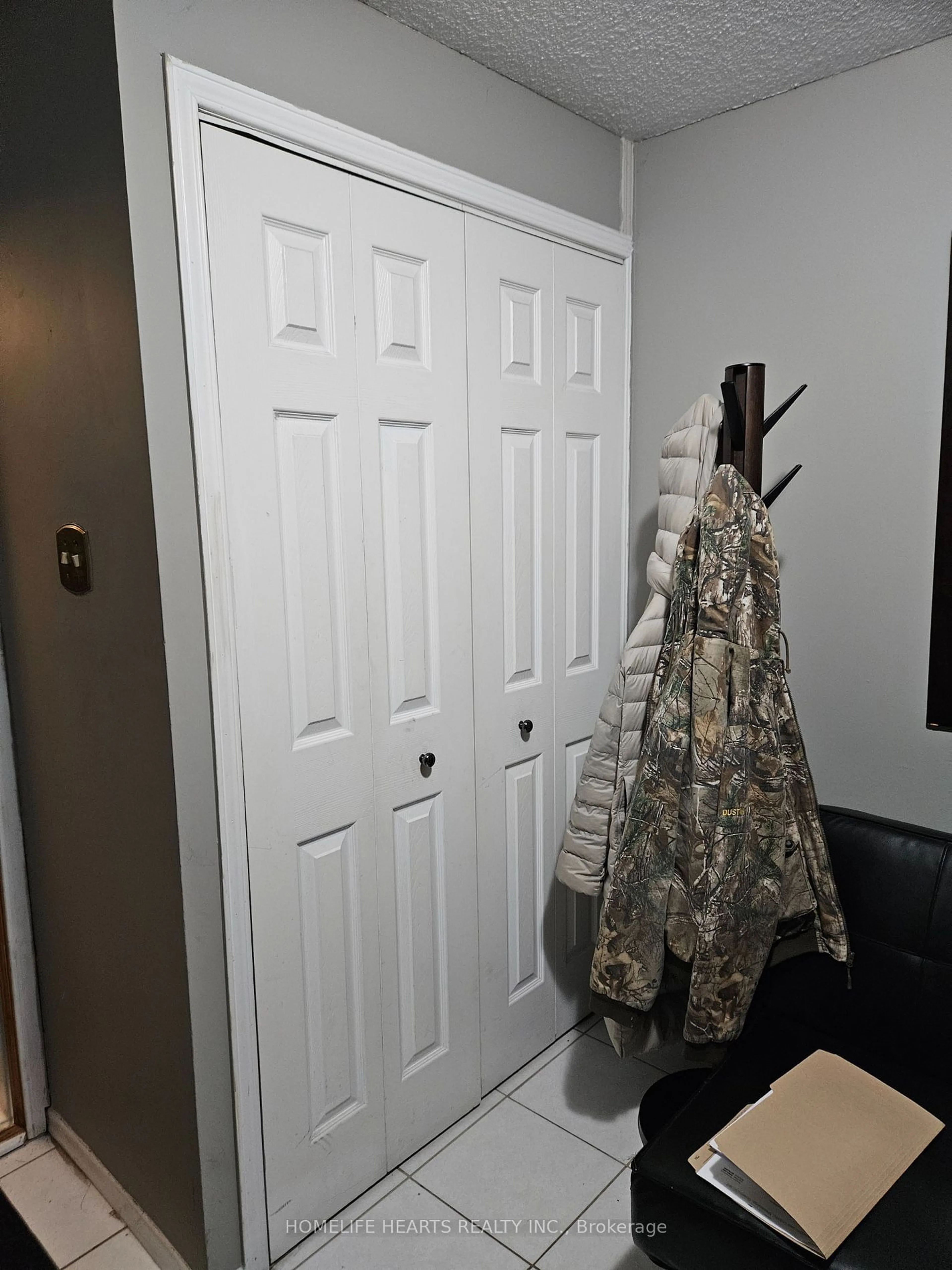 Storage room or clothes room or walk-in closet for 1051 Cedarglen Gate #7, Mississauga Ontario L5C 3A7