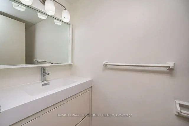 Additional property image - 11 Neilson Dr Unit 201