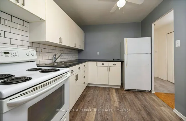 Additional property image - 11 Neilson Dr Unit 201