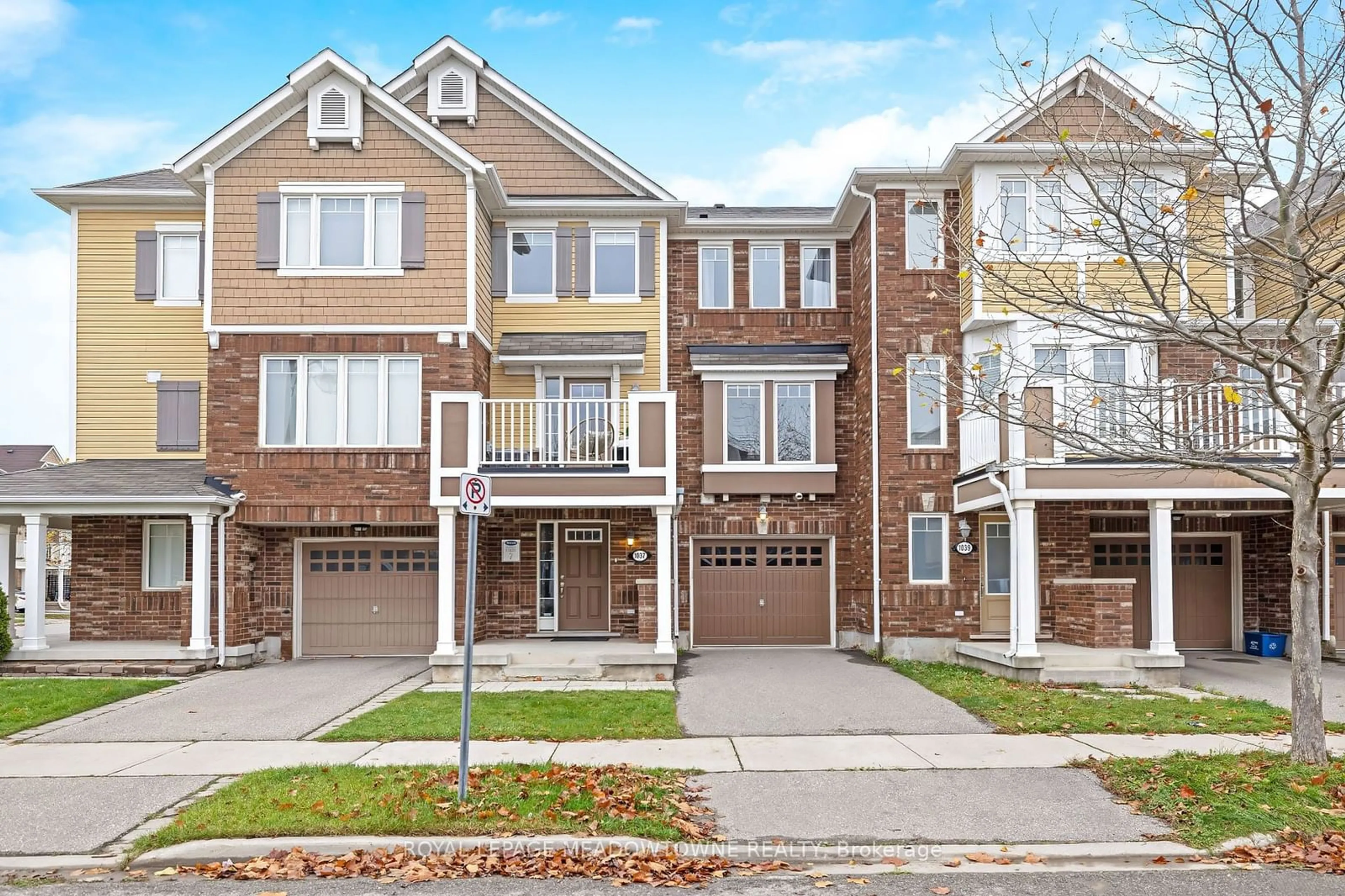 A pic from exterior of the house or condo, the street view for 1037 HAXTON Hts, Milton Ontario L9T 8G6