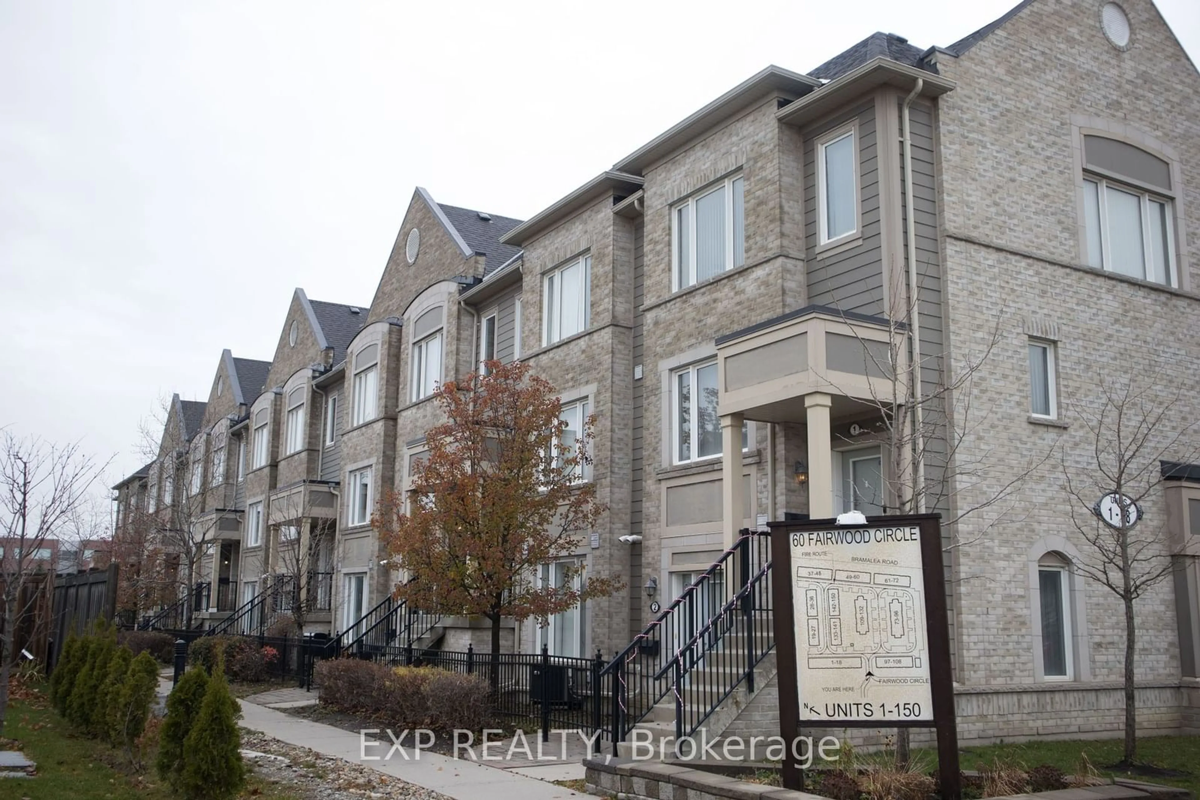 A pic from exterior of the house or condo, the front or back of building for 60 Fairwood Circ #4, Brampton Ontario L6R 0Y6