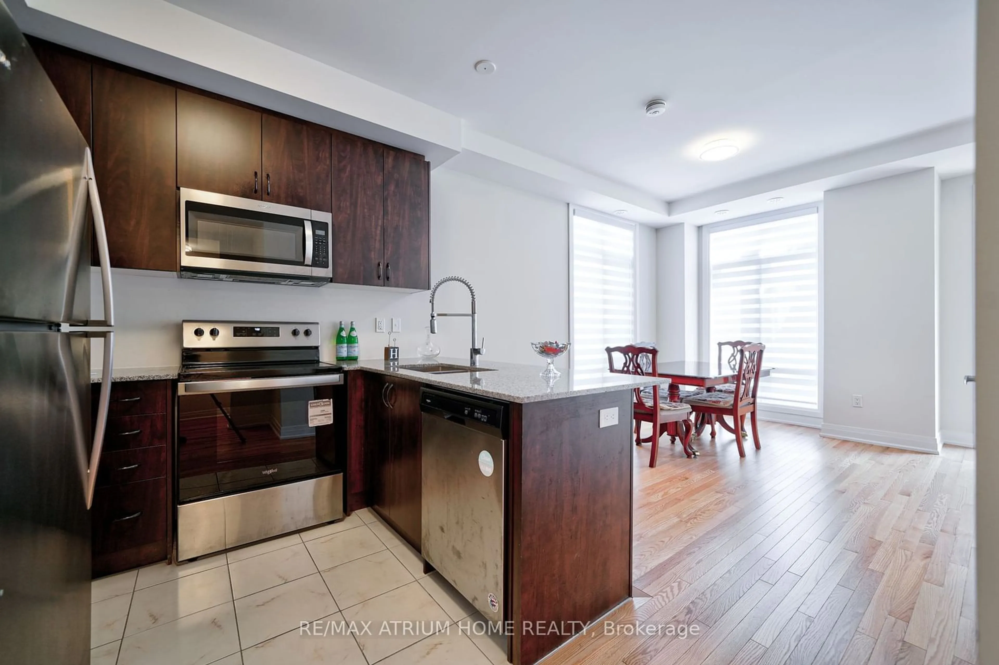 Open concept kitchen for 719 Lawrence Ave #50, Toronto Ontario M6A 0C6