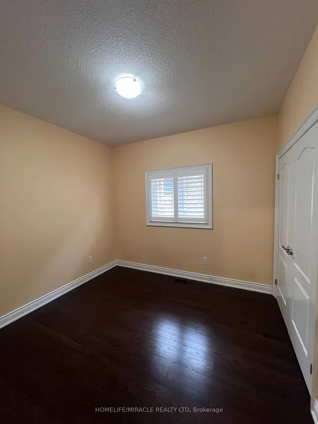 Additional property image - 8 Arda Cres