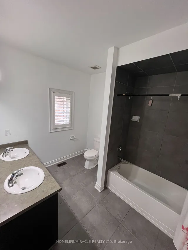 Additional property image - 8 Arda Cres