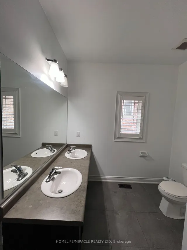 Additional property image - 8 Arda Cres